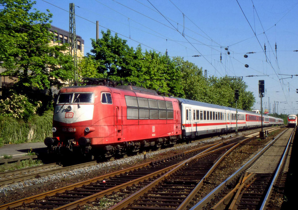 E-Lok - BR 103 122-8 - Aufnahme: Werner Schwan