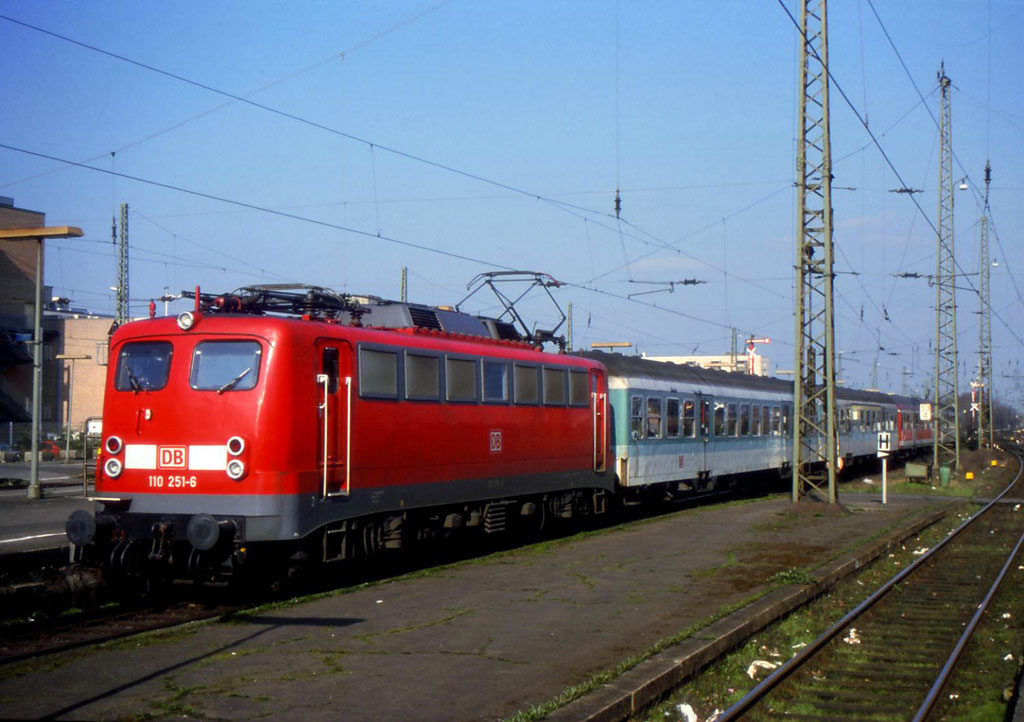 E-Lok - BR 110 251-6 - Aufnahme: Werner Schwan