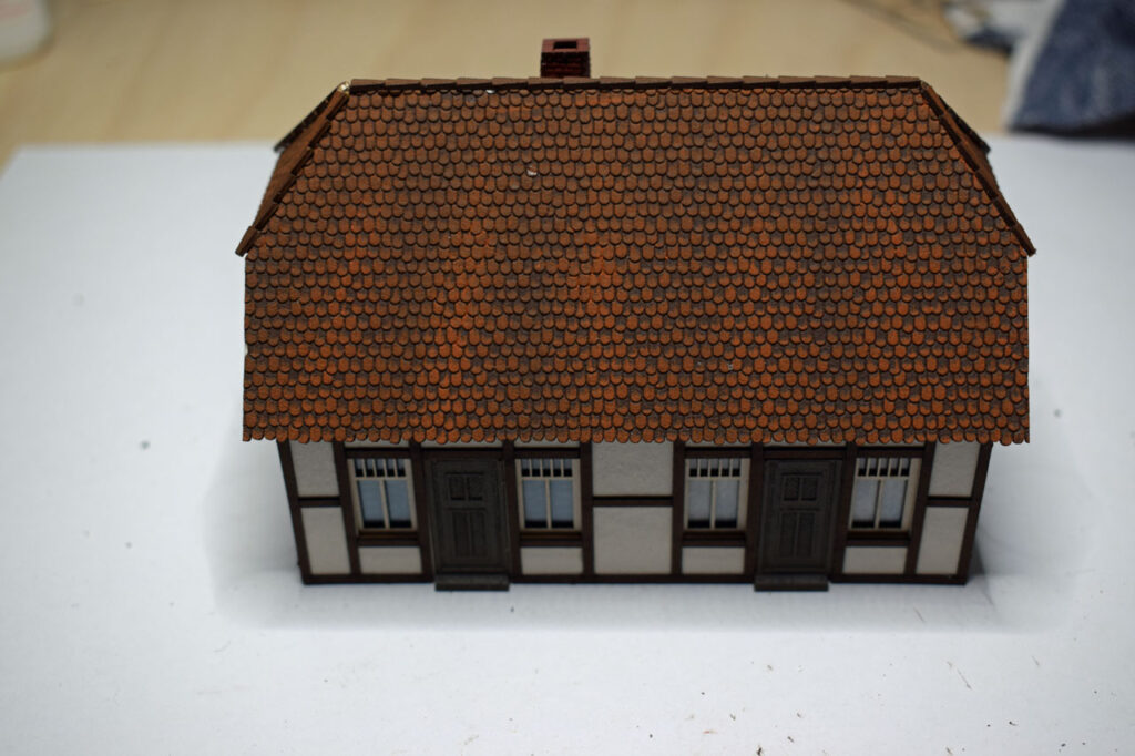 Weinberg mit Burg - Gesinde Haus