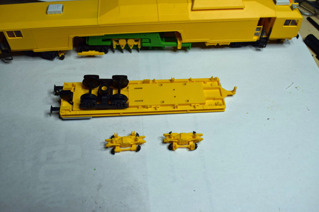 Stopfexpress PLASSER & THEURER - Kibri 16090 – Bausatz - Länge über Puffer 396 mm
